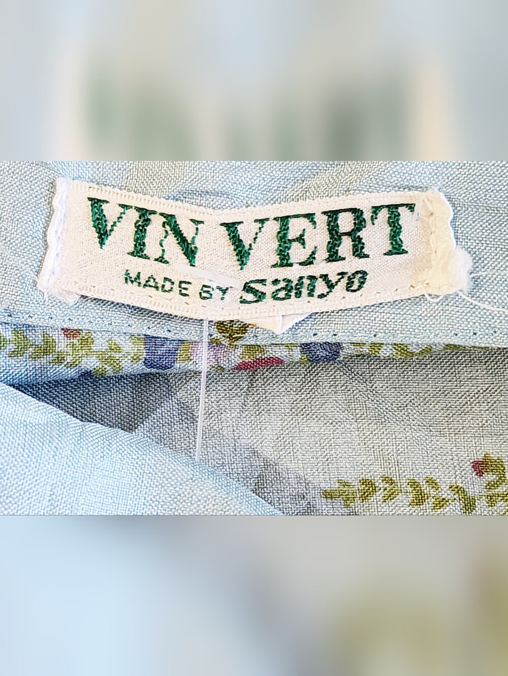 VIN VERT by Sanyo Shokai | Light Blue Floral Button-Up Shirt | Vintage - Picture 4 of 5